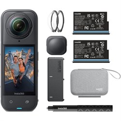 Insta360 X5 Essentials Bundle x5000e